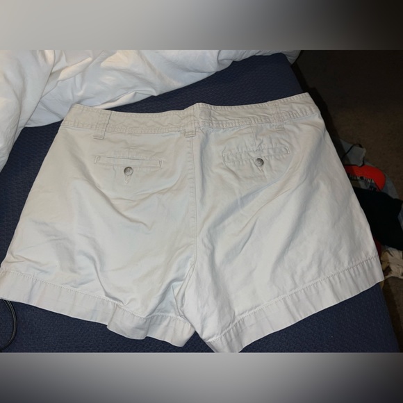 mid rise khaki shorts - Picture 2 of 3